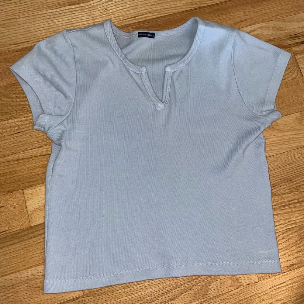 BRANDY MELVILLE ASHLYN TOP IN LIGHT BLUE